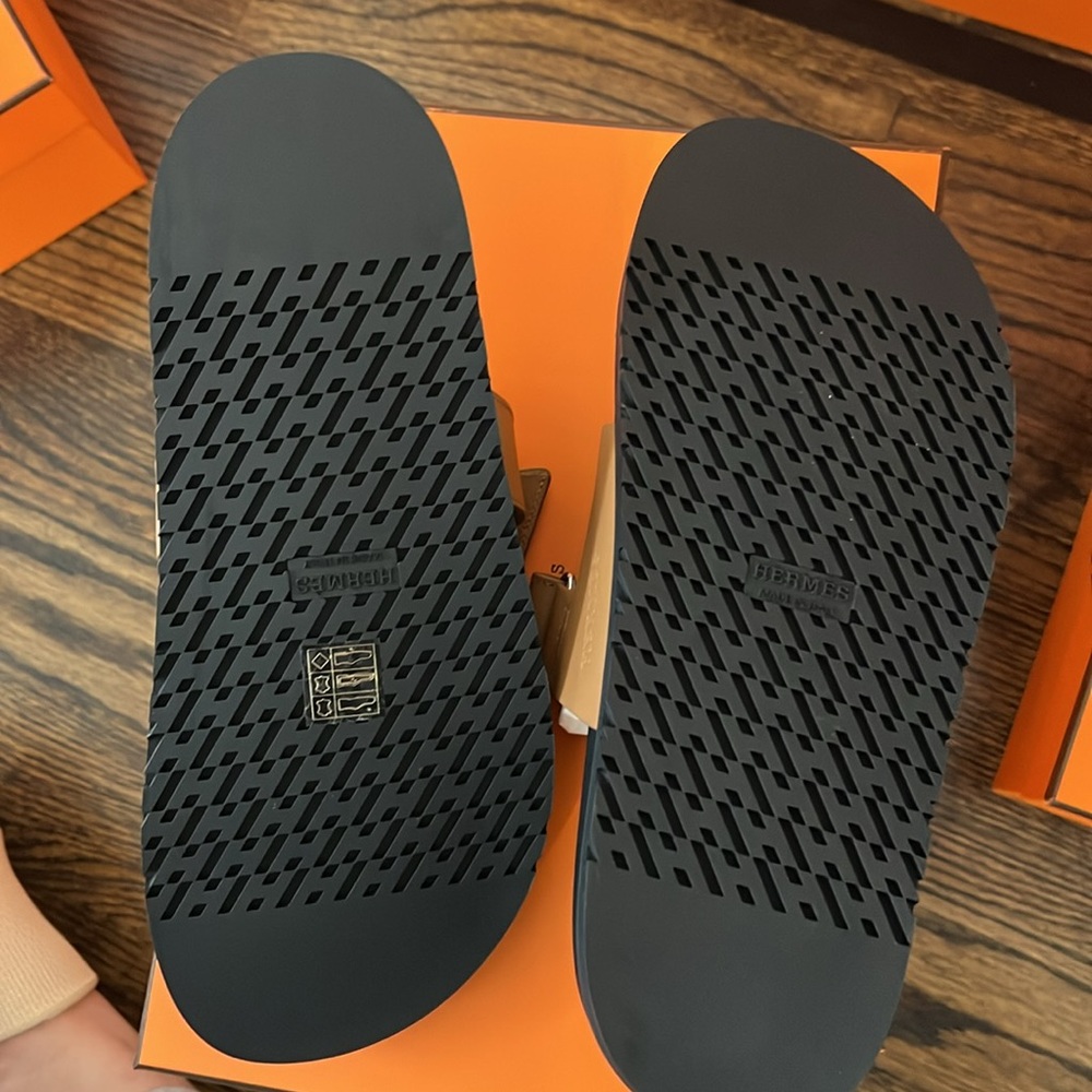 Brand new hermes chypre sandals - Picture 2 of 4